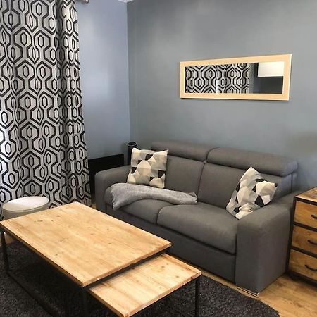 Cosy 3 Pieces En Face De La Gare Apartment Рамбуйе Екстериор снимка