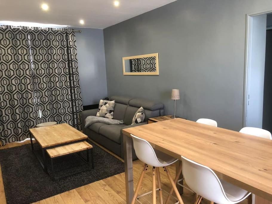 Cosy 3 Pieces En Face De La Gare Apartment Рамбуйе Екстериор снимка